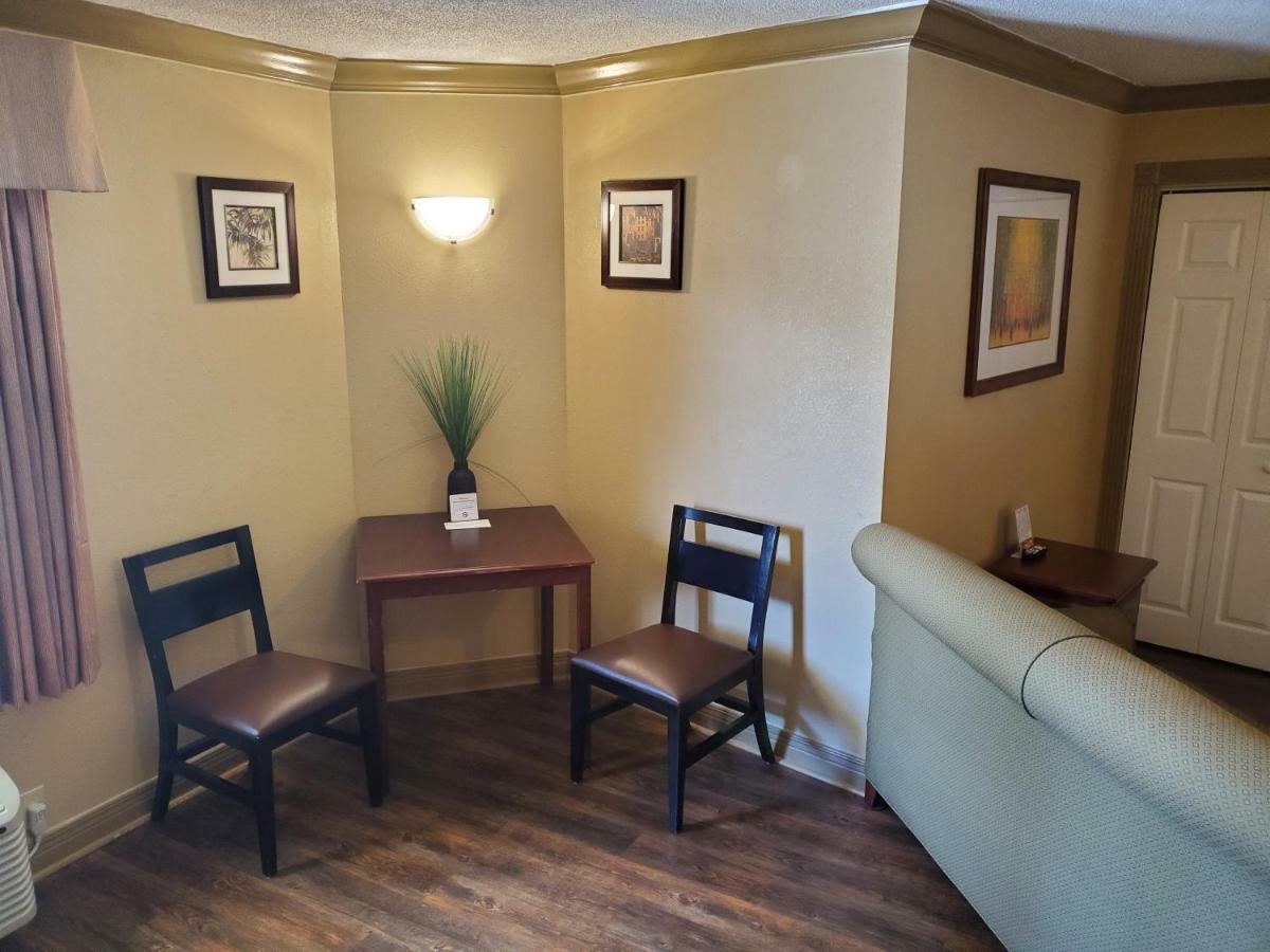 פיג'ן פורג' Colonial House Motel מראה חיצוני תמונה